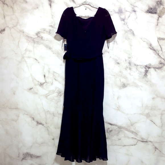 Gabby Skye Belted V-Back Ruffle Dress - Black - Picture 10 of 12